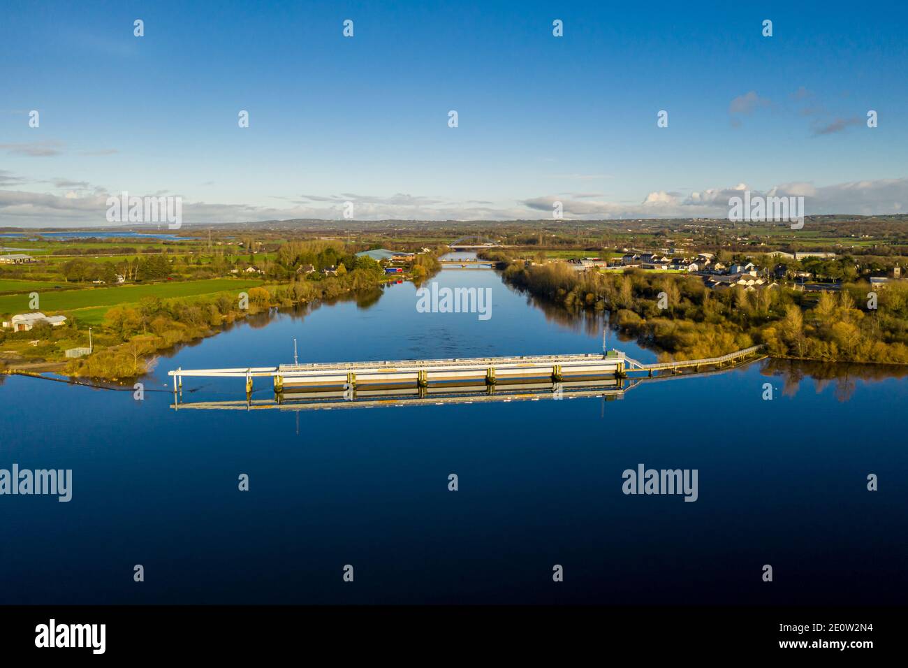 Chemin du canal de Toome près de Toomenbridge Banque D'Images
