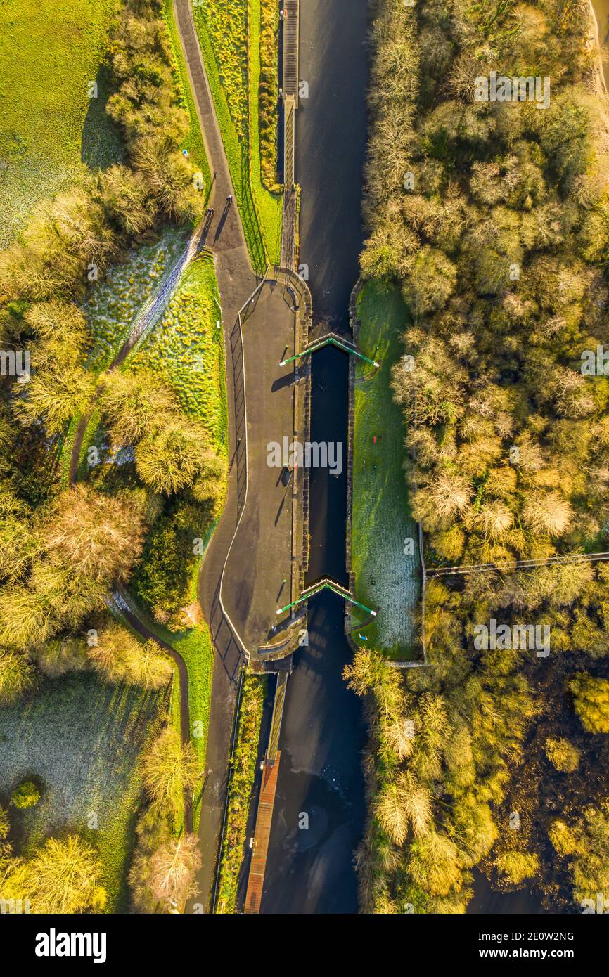 Chemin du canal de Toome près de Toomenbridge Banque D'Images