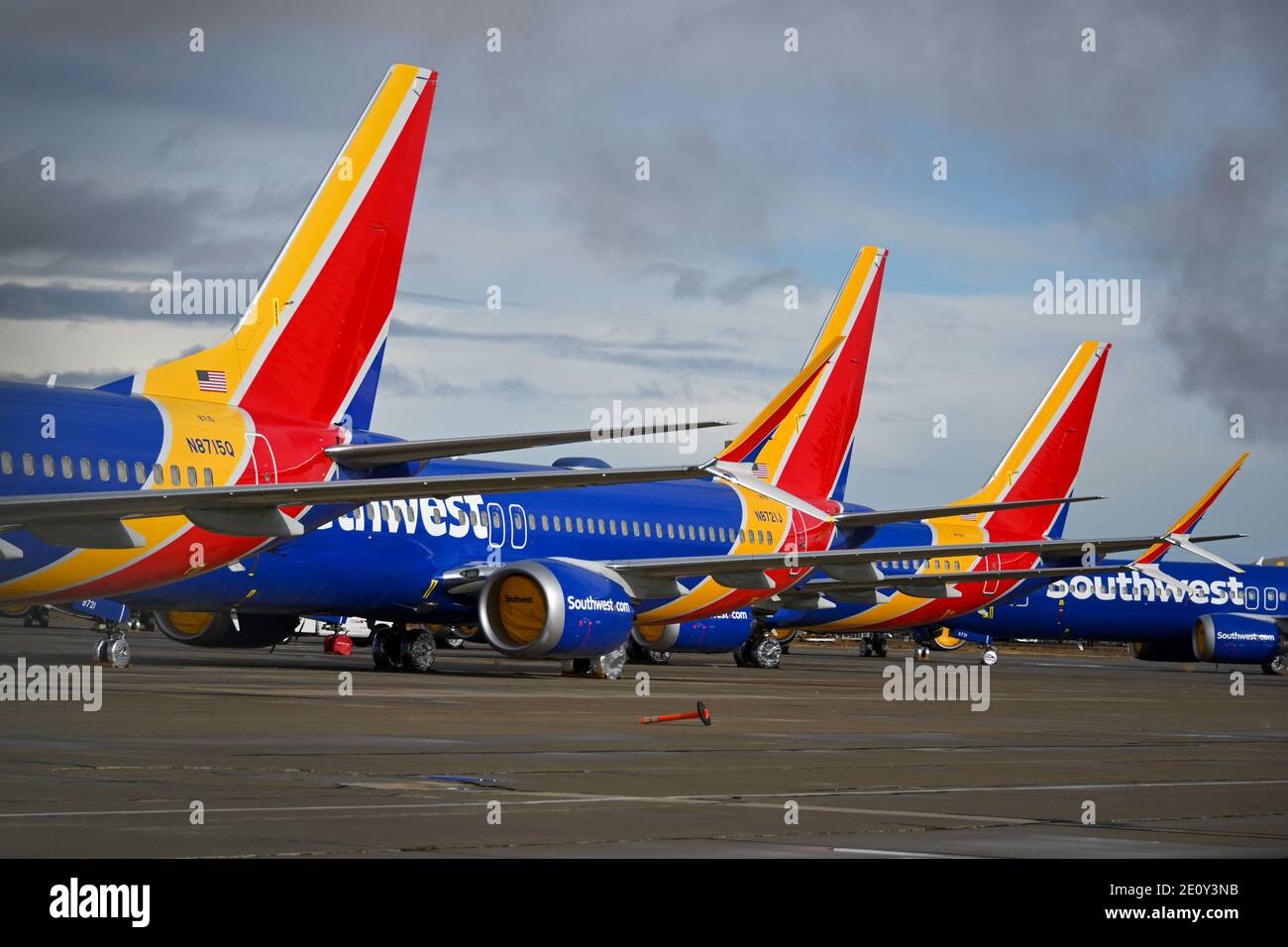 Vue générale d'un Boeing 737 MAX 8 de Southwest Airlines entreposé à l'aéroport de logistique de Californie du Sud, le lundi 28 décembre 2020 à Victorvill Banque D'Images