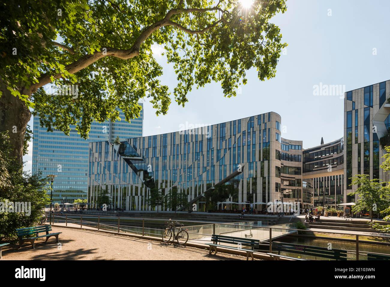 , architecte Daniel Libeskind, Düsseldorf, Rhénanie-du-Nord-Westphalie, Allemagne, Europe Banque D'Images