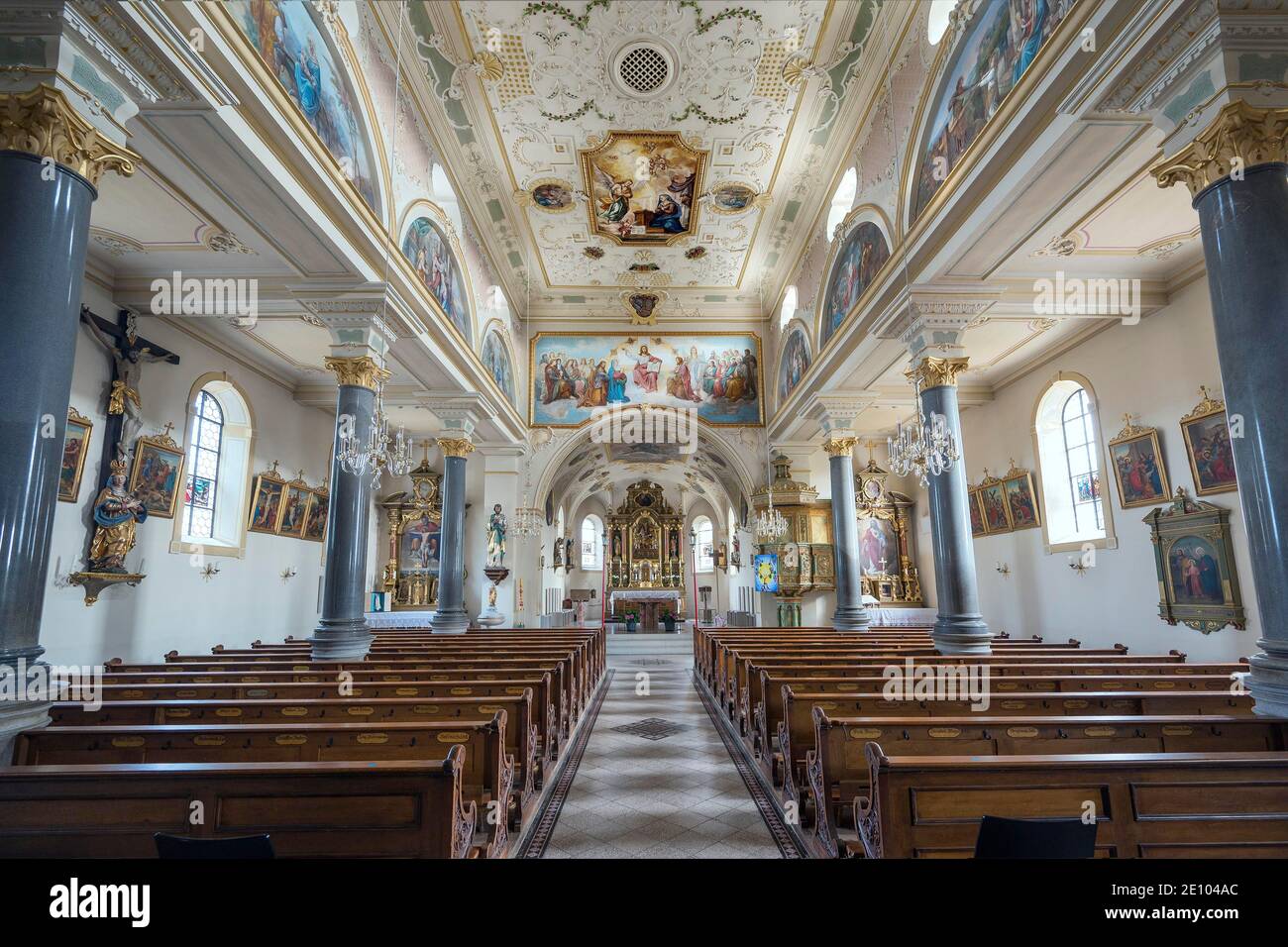Nef avec choeur, Eglise de Saint Benoît, Odelzhausen, haute-Bavière, Bavière, Allemagne, Europe Banque D'Images