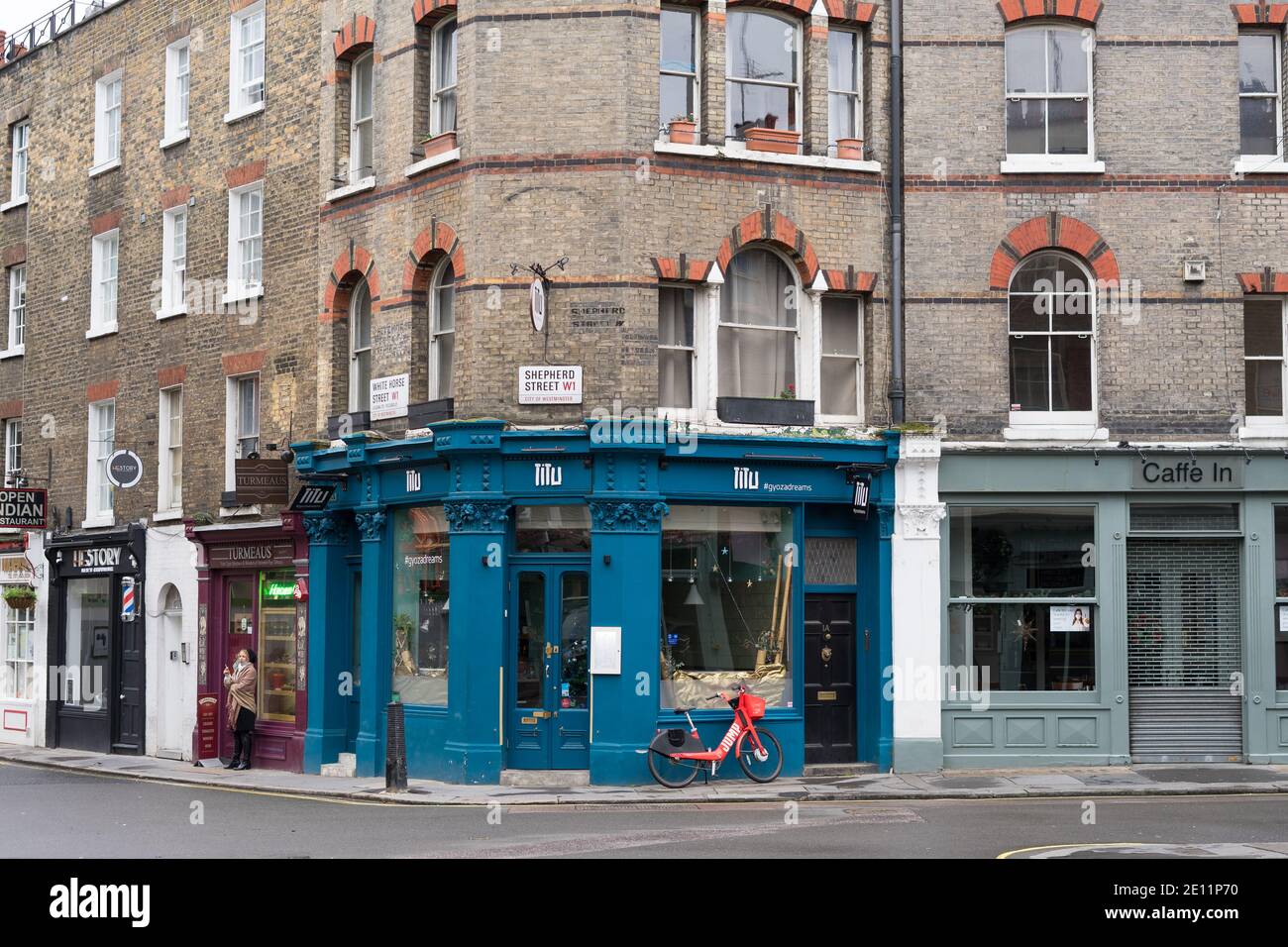 Les boutiques et les bars du marché de Shepherd dans le quartier de Mayfair. Londres Banque D'Images