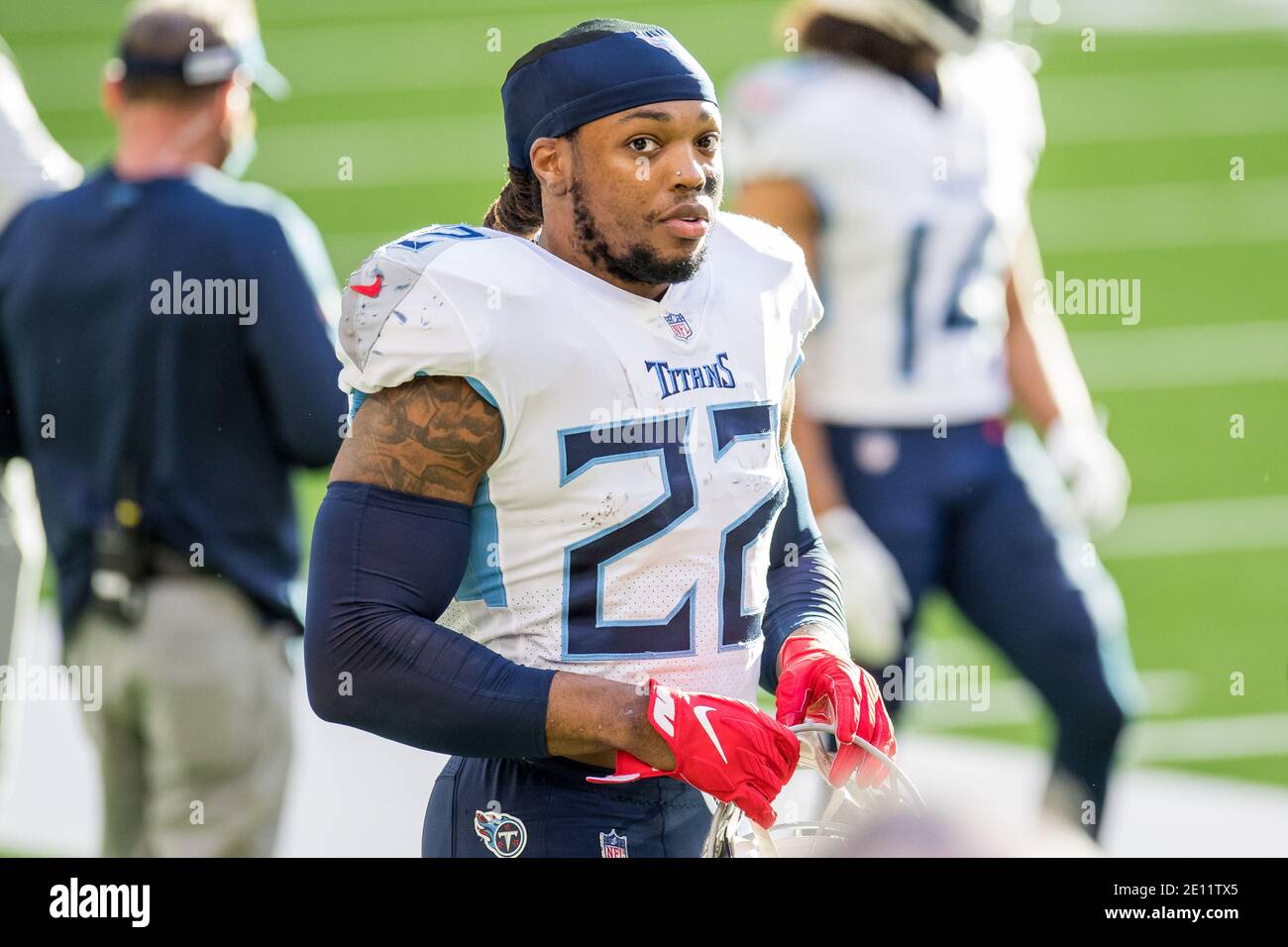 Houston, Texas, États-Unis. 3 janvier 2021. Tennessee Titans en arrière Derrick Henry (22) pendant le 1er trimestre d'un match de football NFL entre les Tennessee Titans et les Houston Texans au NRG Stadium à Houston, Texas. Trask Smith/CSM/Alamy Live News Banque D'Images