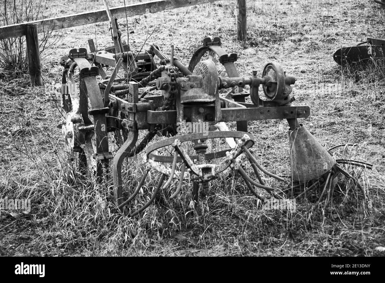 Ancienne arracheuse de pommes de terre Banque de photographies et d — free download