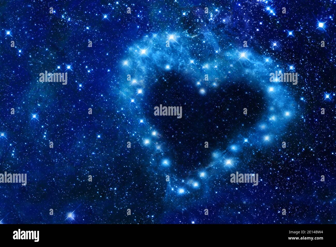 Des étoiles lumineuses dans un ciel de nuit disposées en forme de coeur, nuit magique romantique, carte d'amour et de Saint Valentin Banque D'Images