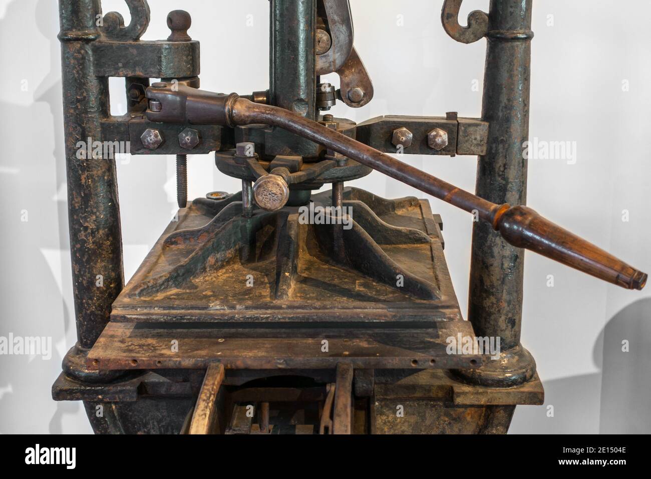 Presse Albion du XIXe siècle, presse à imprimer à la main en fer utilisée pour l'impression commerciale de livres réalisée par le fabricant de Bruxelles Mathieu Banque D'Images