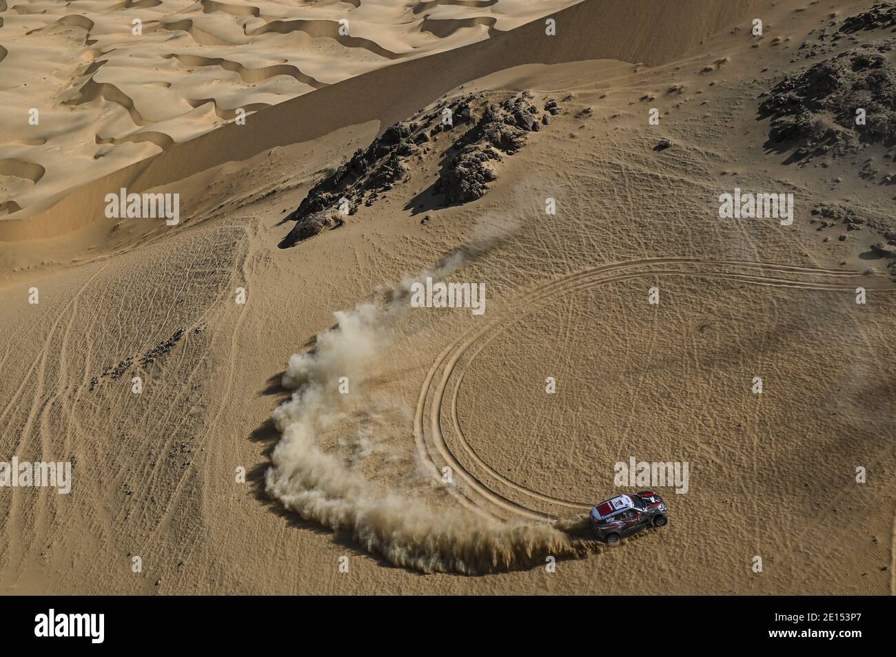 Bisha, Arabie Saoudite. 04e janvier 2021. #323 Krotov Denis (rus), Uperenko Oleg (lva), Mini, MSK Rally Team, Auto, action pendant la 2ème étape du Dakar 2021 entre Bisha et Wadi Al Dawasir, en Arabie Saoudite le 4 janvier 2021 - photo Eric Vargiolu/DPPI/LM crédit: Gruppo Editoriale LiveMedia/Alay Live News Banque D'Images