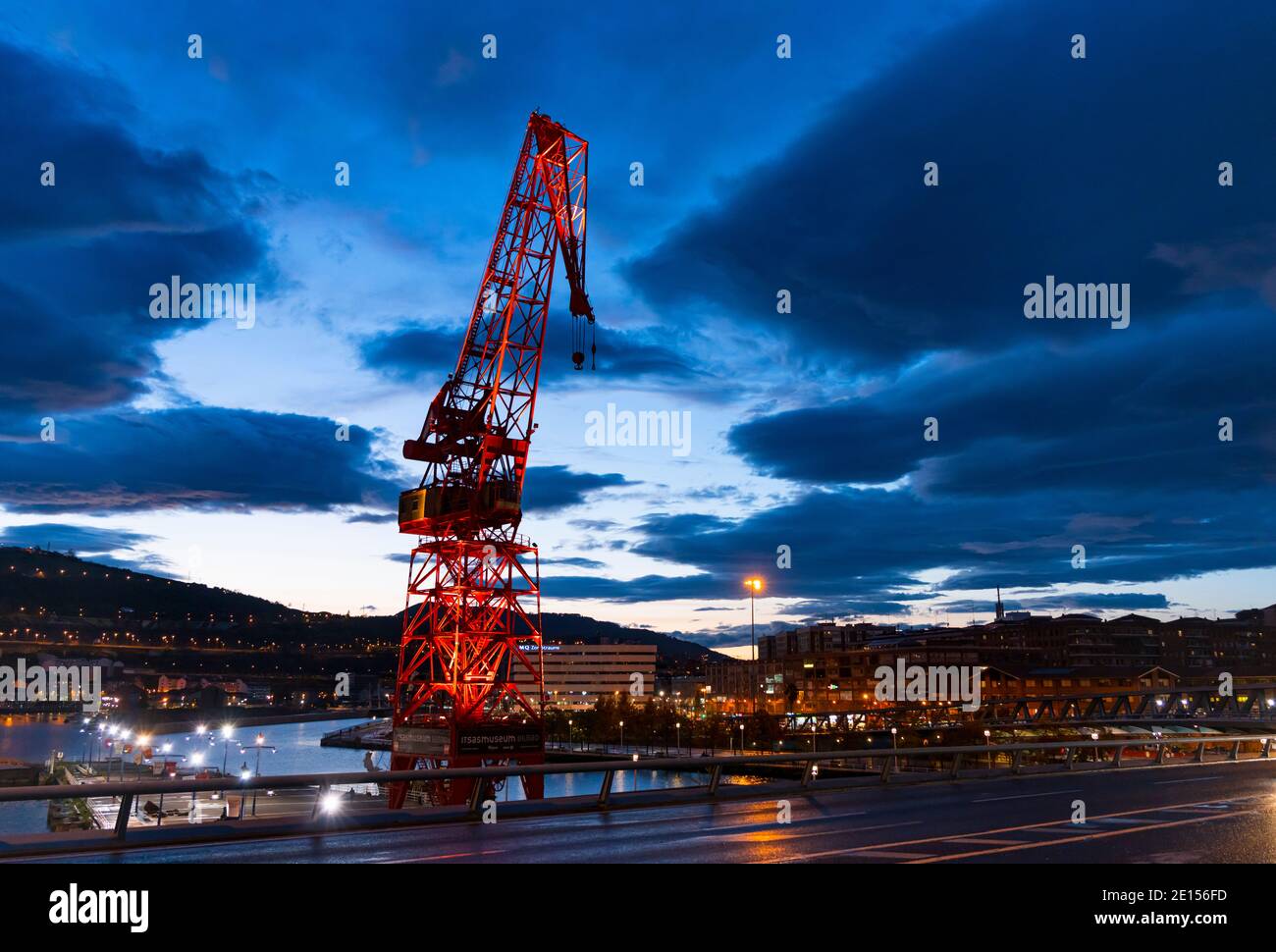 La Grúa Carola, Nervion River, Bilbao, Bizkaia, pays basque, Espagne, Europe Banque D'Images