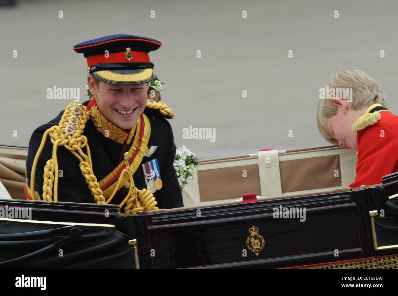 Le Prince Harry sur le Mall en route vers Buckingham Palace après le mariage du Prince William à Kate Middleton, à Londres, Royaume-Uni, le 29 avril 2011. Photo de Mousse/ABACAPRESS.COM Banque D'Images