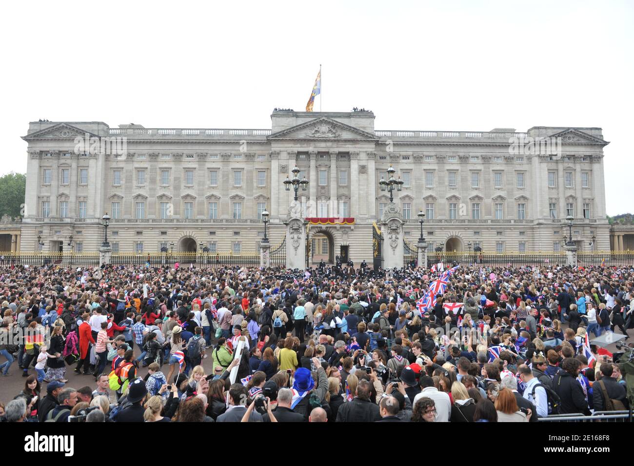 Atmosphère au centre commercial après le mariage du Prince William à Kate Middleton, à Londres, Royaume-Uni, le 29 avril 2011. Photo de Christophe Guibbbaud/ABACAPRESS.COM Banque D'Images