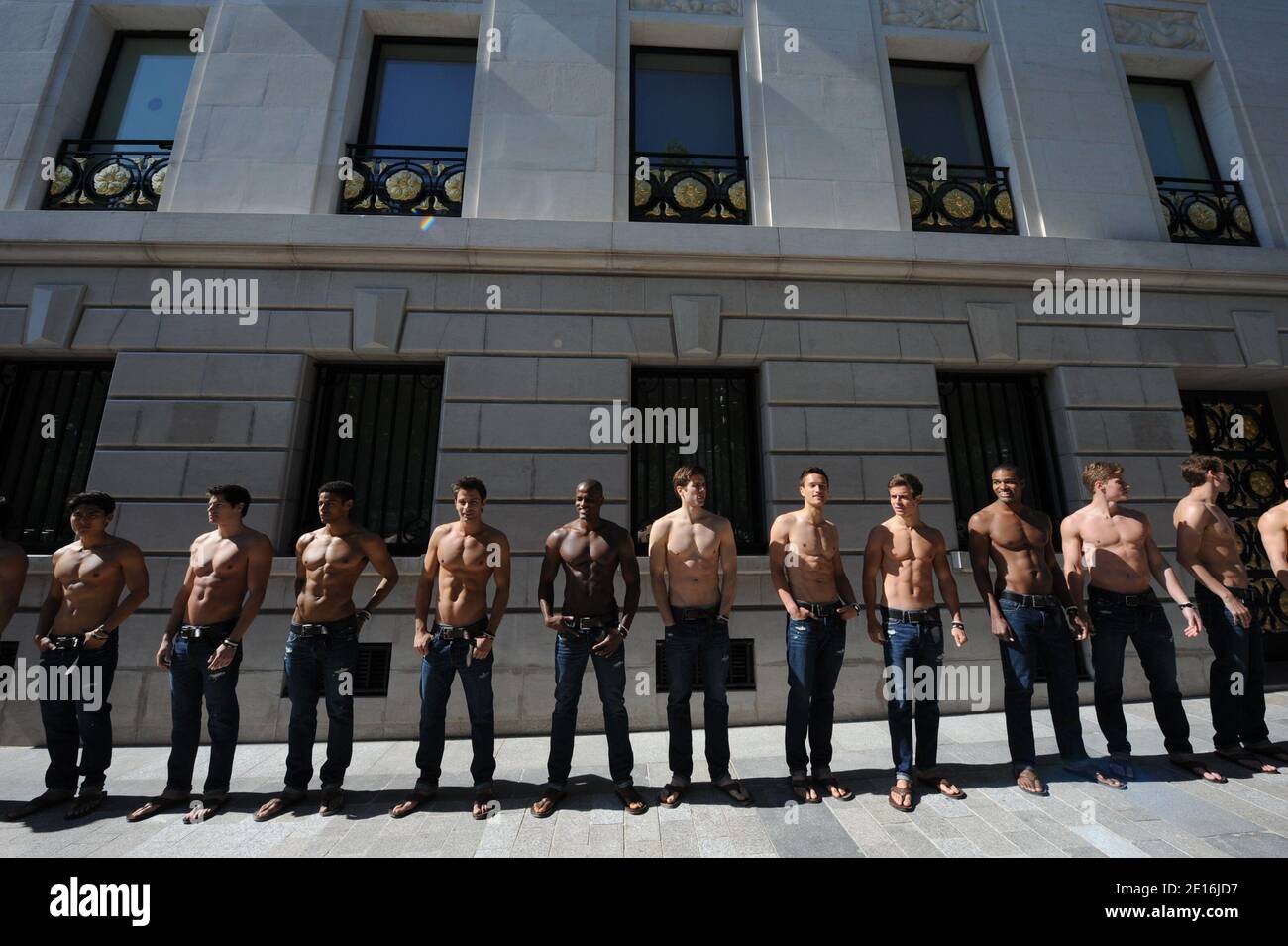 Abercrombie and fitch paris Banque de photographies et d’images à haute résolution Alamy