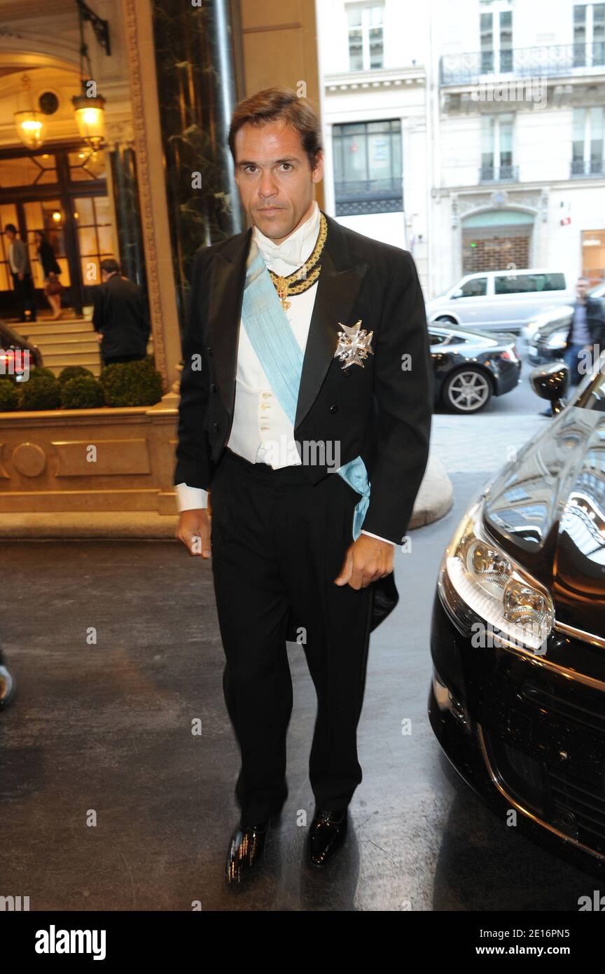 Le prince Luis Alfonso de Bourbon, duc d'Anjou assiste à un dîner au Grand Hotel Scribe pour 'Bal de la Renaissance' , France le 15 mai 2011, photo de Thierry Orban/ABACAPRESS.COM Banque D'Images