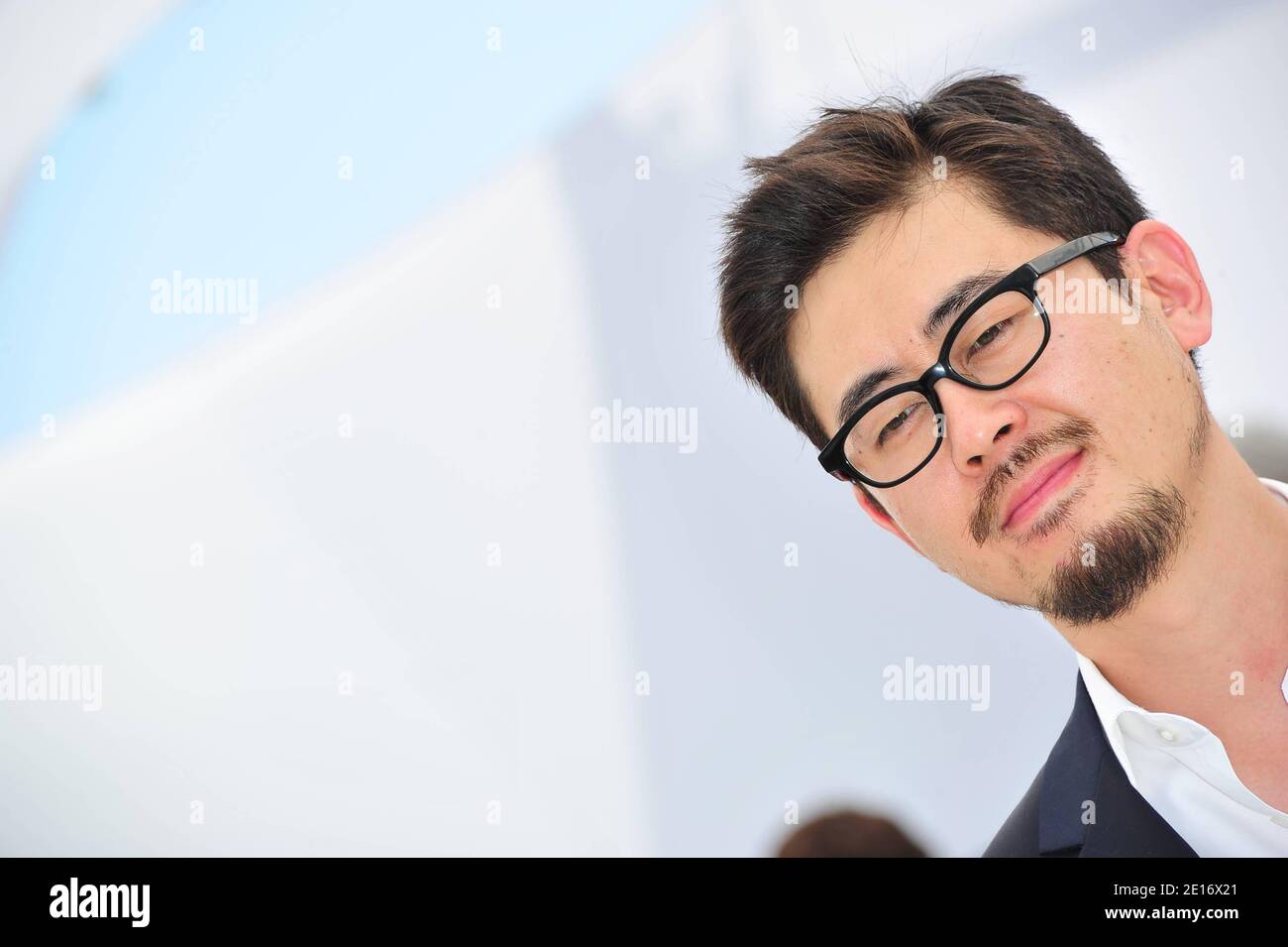 Le directeur Hong-jin Na à un photocall pour le film sud-coréen "le meurtrier" présenté dans la section un certain regard dans le cadre du 64ème Festival international du film de Cannes, au Palais des Festivals à Cannes, dans le sud de la France, le 18 mai 2011. Photo de Hahn-Nebinger-Genin/ABACAPRESS.COM Banque D'Images
