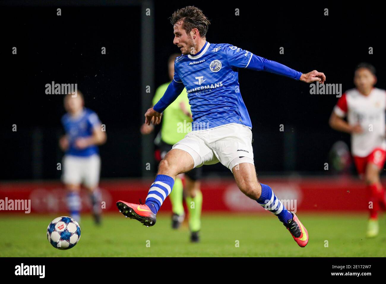 UTRECHT, PAYS-BAS - JANVIER 4: (L-R): Paco van Moorsel du FC Den Bosch pendant le match néerlandais de Keukenkampidivisioenie entre le FC Utrecht U23 et le FC D Banque D'Images