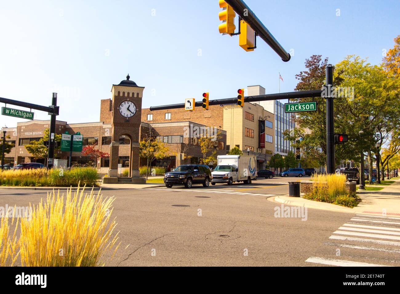 Jackson, Michigan, États-Unis - 9 octobre 2020 : quartier du centre-ville et rues de la ville de Jackson, dans le Midwest américain, située dans le sud de la péninsule inférieure. Banque D'Images