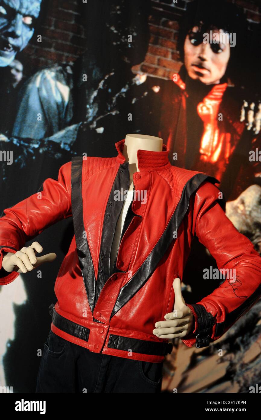 La veste vidéo « Thriller » de Michael Jackson sera offerte au public le samedi 25 juin 2011 et le dimanche 26 juin 2011 à la galerie Julien's Auctions à Beverly Hills, Los Angeles, CA, USA le 13 juin 2011. Le poste 493 est estimé entre 200.000 et 400.000 dollars. Photo de Lionel Hahn/ABACAPRESS.COM Banque D'Images