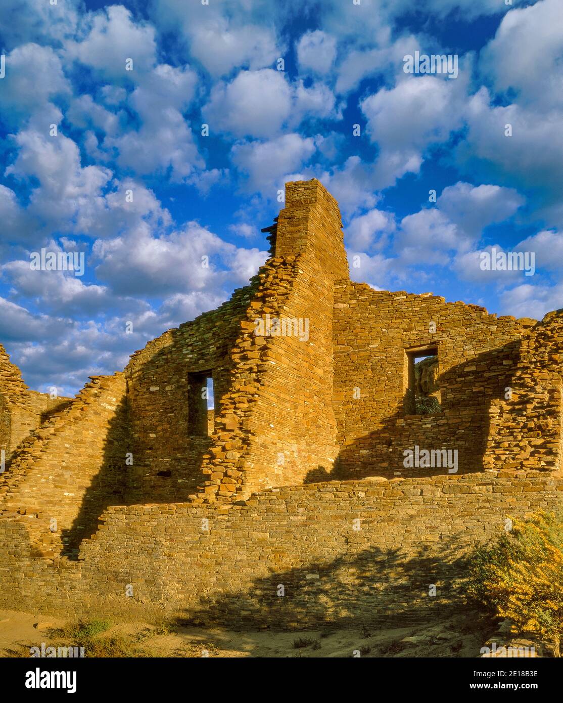 Ruines, Pueblo Bonito, Chaco Culture National Historical Park, Nouveau Mexique Banque D'Images