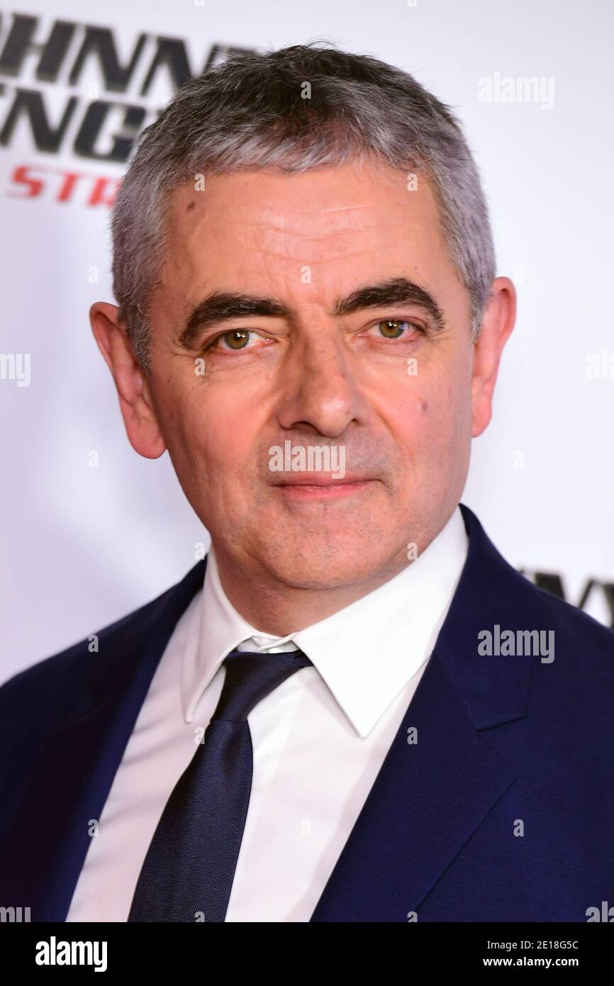 Photo du dossier datée du 03/10/18 de Rowan Atkinson qui a dit qu'il n'aime pas beaucoup jouer à M. Bean et le trouve "fatigante et épuisante". L'acteur a commencé à débuter le personnage puéril, accompagné de son ours en peluche brun et de son Mini jaune, dans sa sitcom autotitrée en janvier 1990 et il a été un phénomène mondial, des films de frai, des livres et une série animée. Banque D'Images