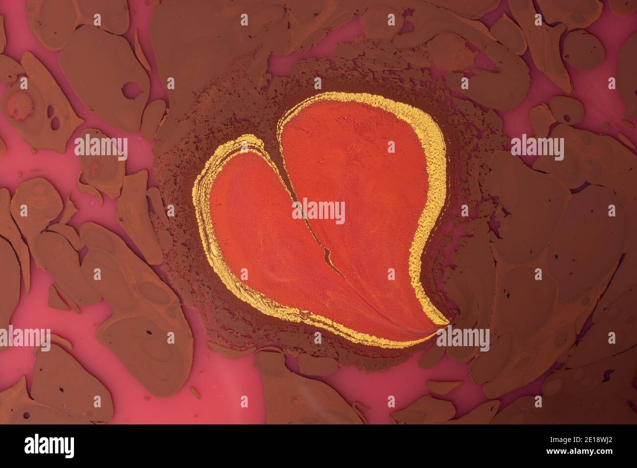 Beau art abstrait de Ebru marbling techniques de peinture sur l'eau avec des peintures Banque D'Images