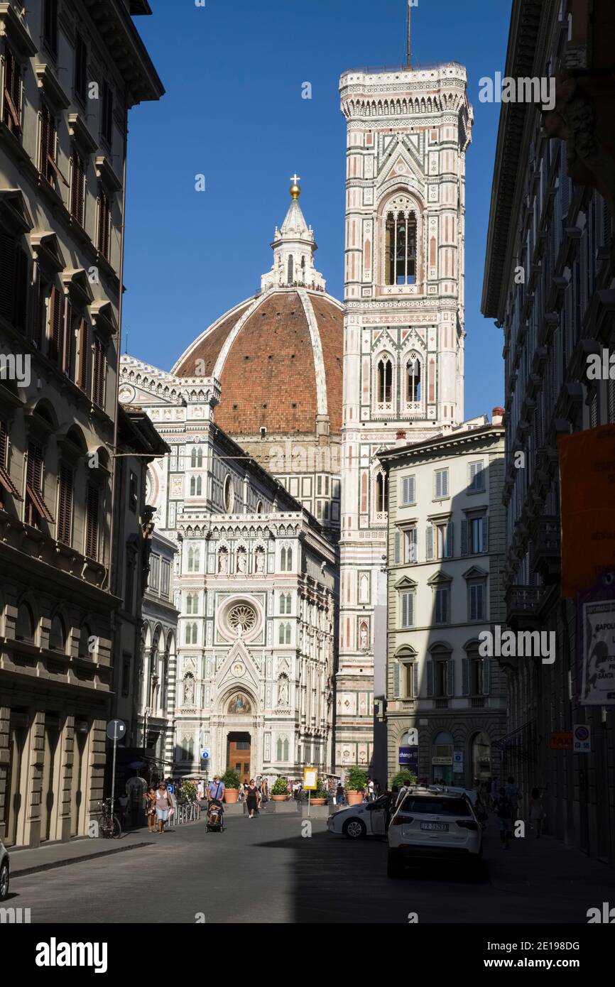 Italie, Toscane: Florence (Florence en italien). Dôme de Santa Maria Del Fiore et Campanile de Giotto. Banque D'Images