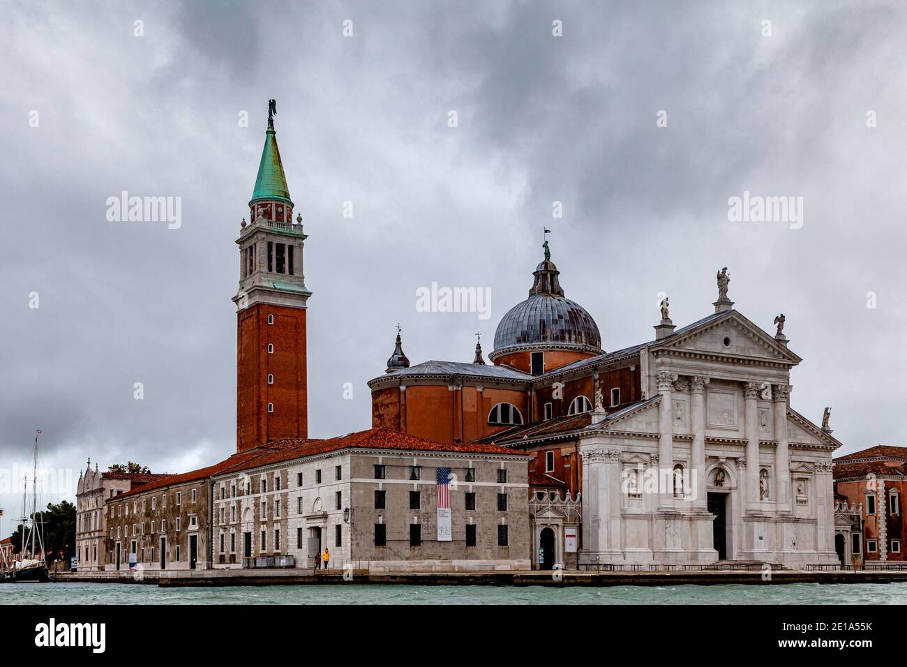 Eglise de San Giorgio Maggiore, et Tour de la cloche Giudecca, Venise, Italie. Banque D'Images