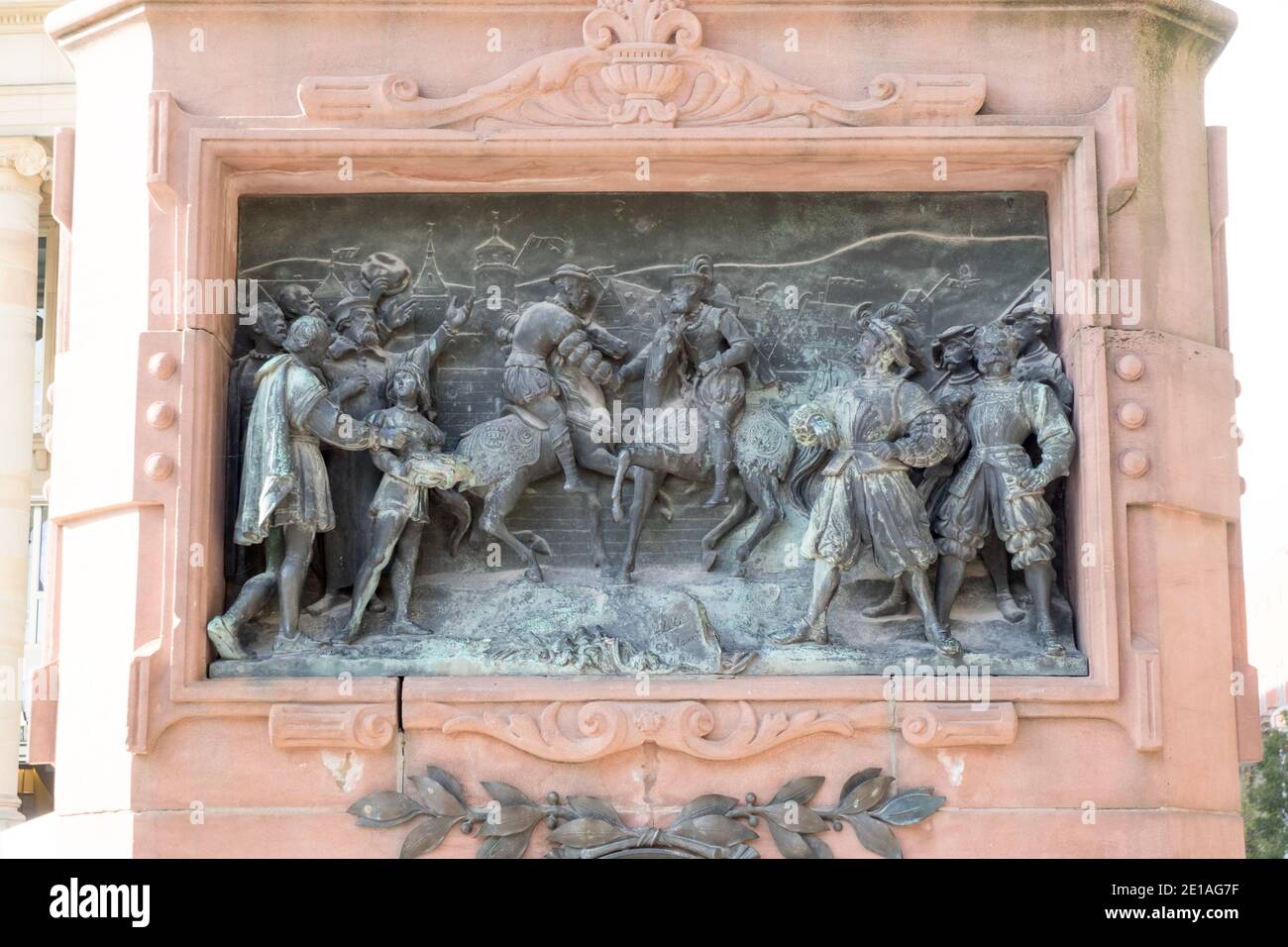 Statues de personnes et d'animaux sur la place du château à Stuttgart, en Allemagne Banque D'Images