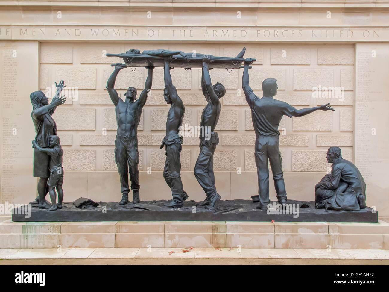 Sculptures de Ian Rank-Broadley à l'Arboretum du National Memorial Arboretum Alrewas, Staffordshire, Angleterre, Royaume-Uni Banque D'Images