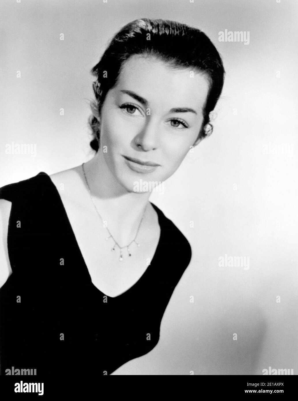 Marianne Koch, responsable et épaules Portrait de la publicité pour le film allemand, 'le Diables' General, German: 'Des Teufels General', Europa-Filmverleih AG, Distributors Corporation of America (USA), 1955 Banque D'Images