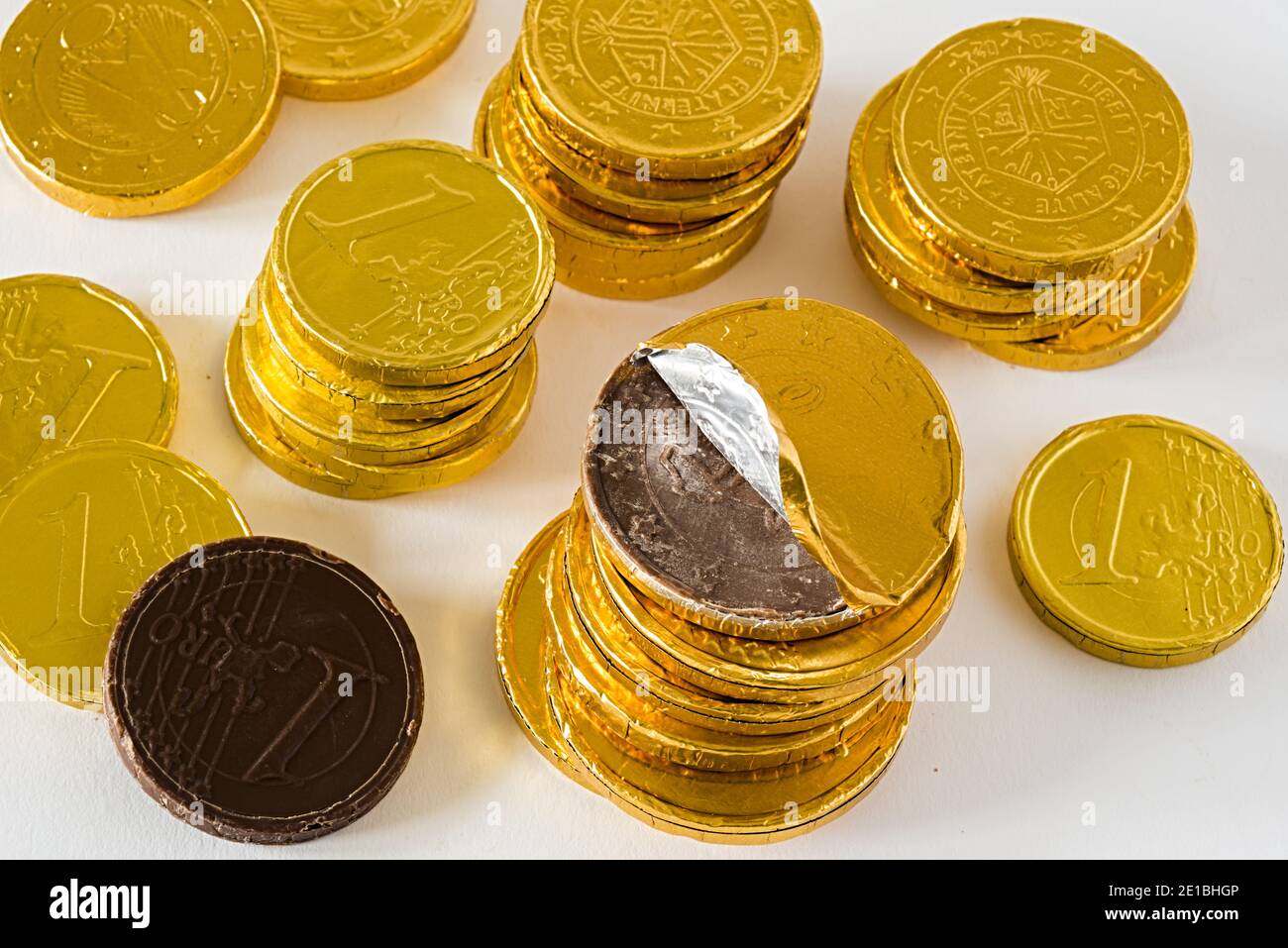 monete di cioccolato mucchio altra vista Banque D'Images