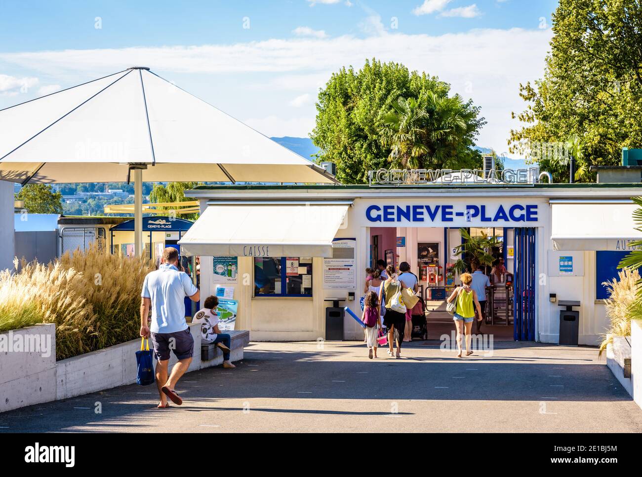 Entrée de Genève-Plage, base nautique et centre de loisirs sur les rives du lac  Léman Photo Stock - Alamy