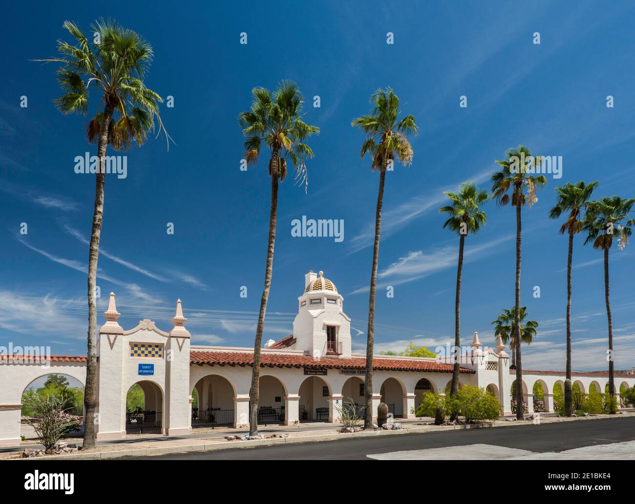 Railroad Depot et centre d'accueil, le style colonial revival espagnol, AJO, Arizona, USA Banque D'Images