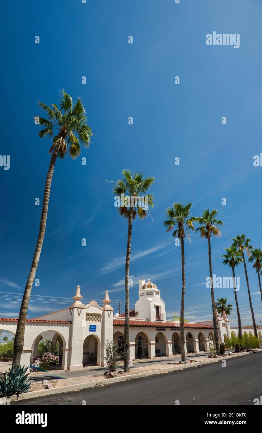 Railroad Depot et centre d'accueil, le style colonial revival espagnol, AJO, Arizona, USA Banque D'Images