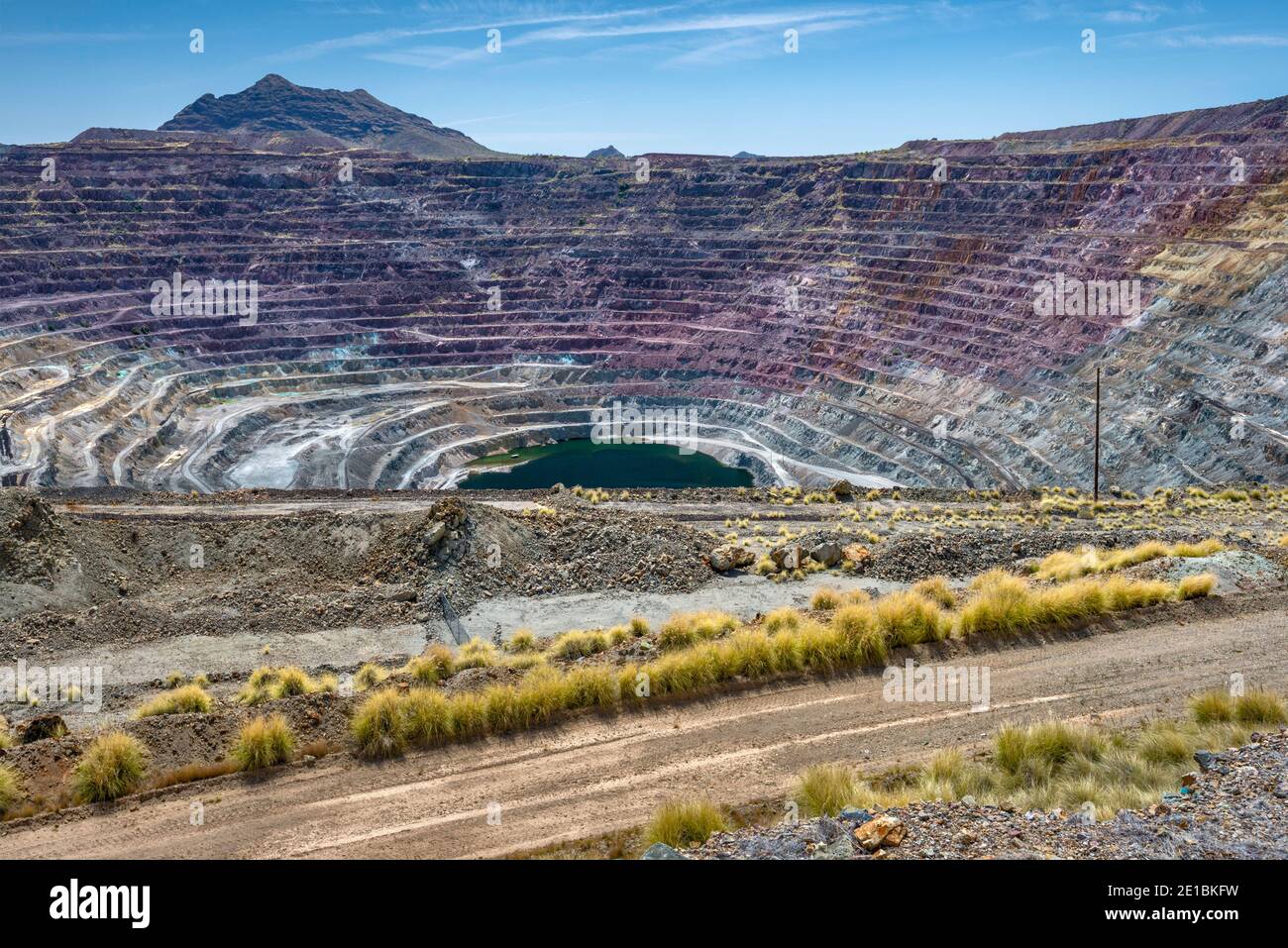 Mine de cuivre à ciel ouvert Phelps Dodge, maintenant fermée, lac au fond, à Ajo, Arizona, États-Unis Banque D'Images