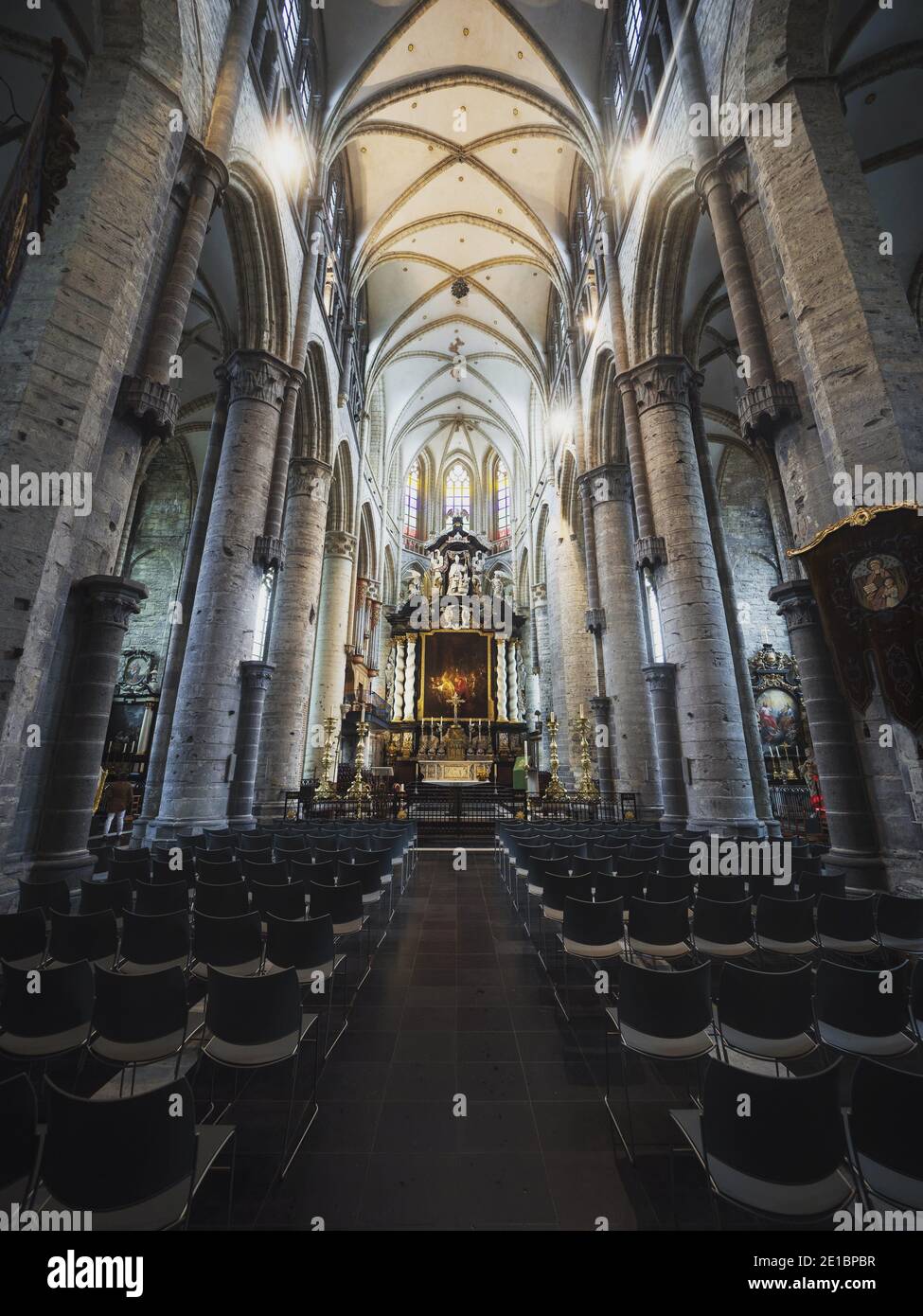 Intérieur intérieur intérieur architecture de l'église gothique Saint-Nicolas de l'Escaut Sint-Niklaaskerk À Gand Flandre orientale région flamande Belgique Europe Banque D'Images