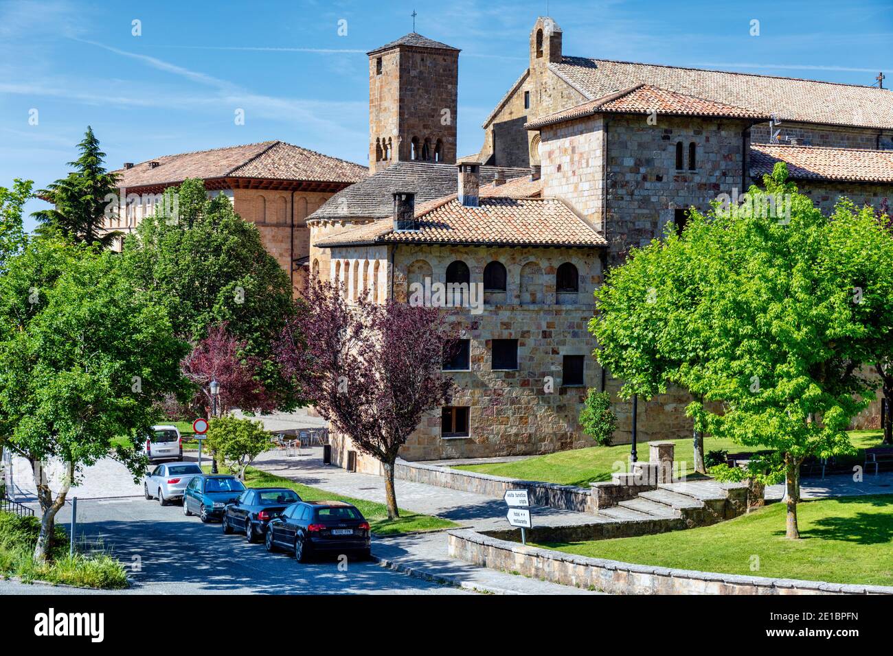 Le monastère de San Salvador de Leyre, Navarre, Espagne. Banque D'Images