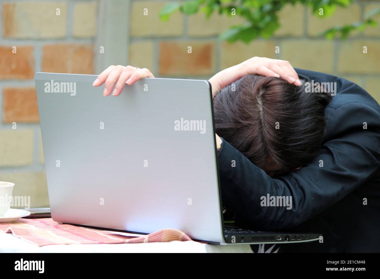 les femmes travail à l'extérieur du problème de stress Banque D'Images