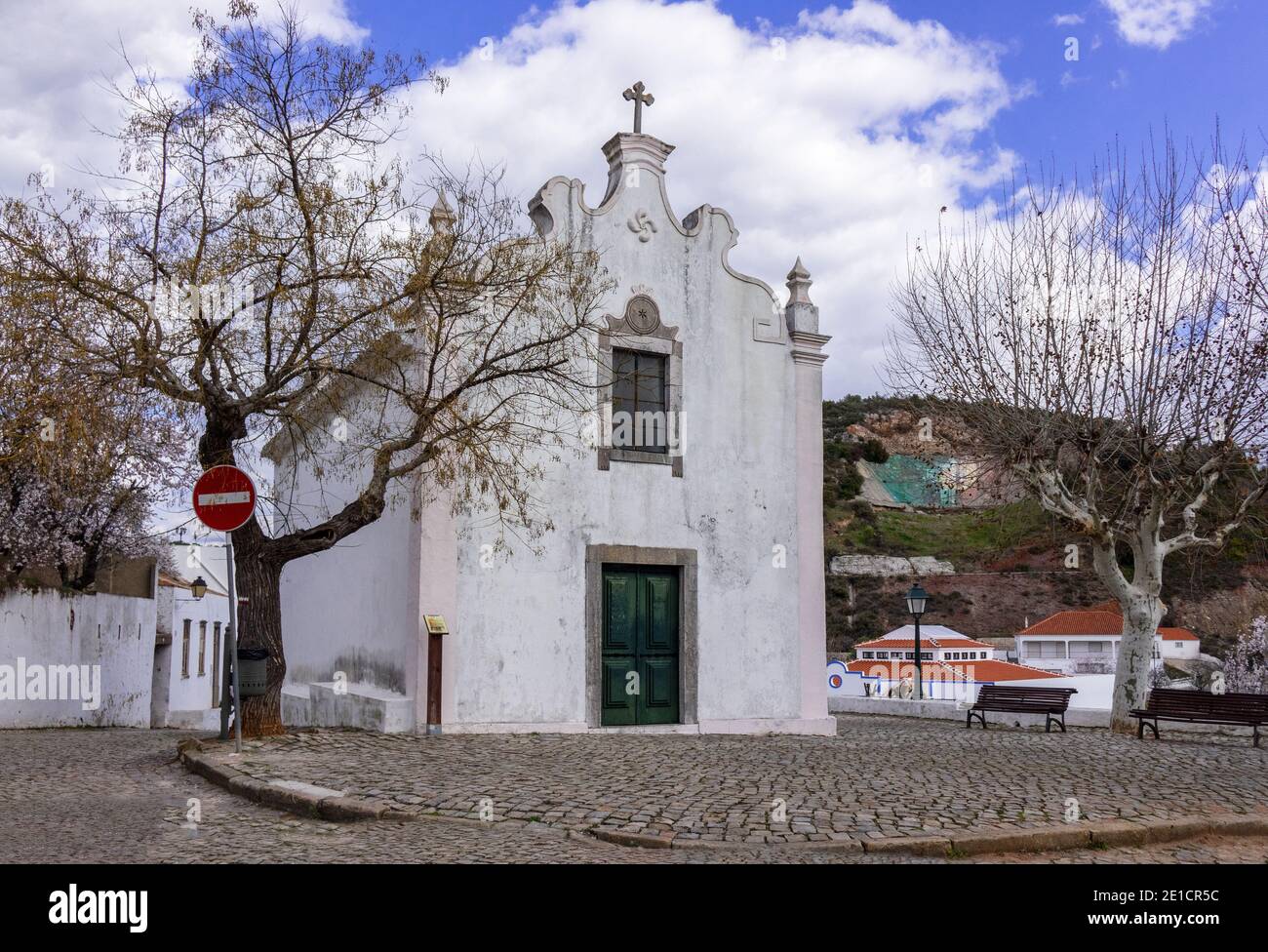 Chapelle de Saint Louis (Capela S. Louis), en Alte l'Algarve Portugal PETITE église de style baroque construite au XVe siècle. Banque D'Images