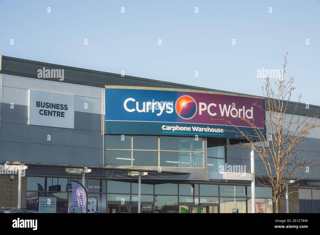 Édimbourg, Écosse - janvier 6 2021 : site Currys PC World au Craigleith Retail Park à Édimbourg. Currys est le premier détaillant britannique d'Electro Banque D'Images
