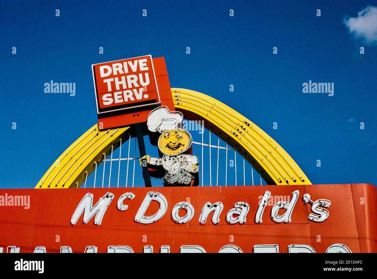 McDonald's Restaurant Sign, Alfran Street, Green Bay, Wisconsin, États-Unis, John Margolies Roadside America Photograph Archive, 1992 Banque D'Images