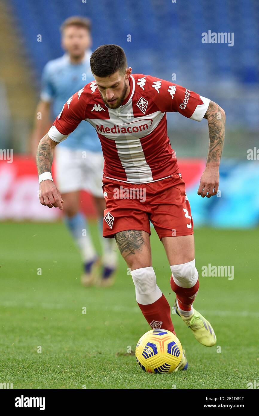 Rome, Italie. 6 janvier 2021. ROME, ITALIE - janvier 6 : Cristian Biraghi de l'ACF Fiorentina en action pendant la série UN match de football entre SS Lazio et ACF Fiorentina au Stadio Olimpico le 6 janvier 2021 à Rome, Italie /LiveMedia Credit: Claudio Pasquazi/LPS/ZUMA Wire/Alay Live News Banque D'Images