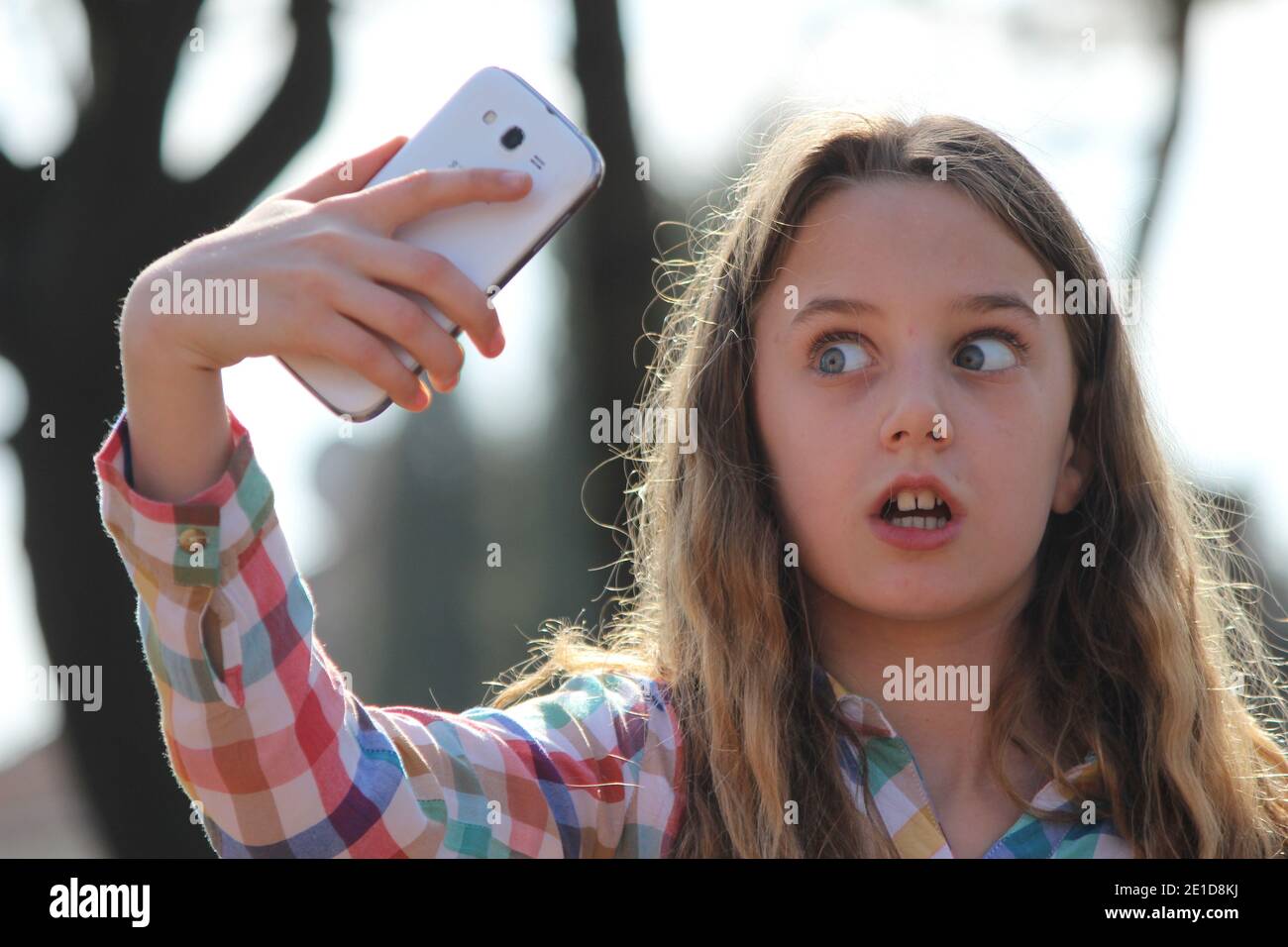 jolie fille soleil selfie Banque D'Images