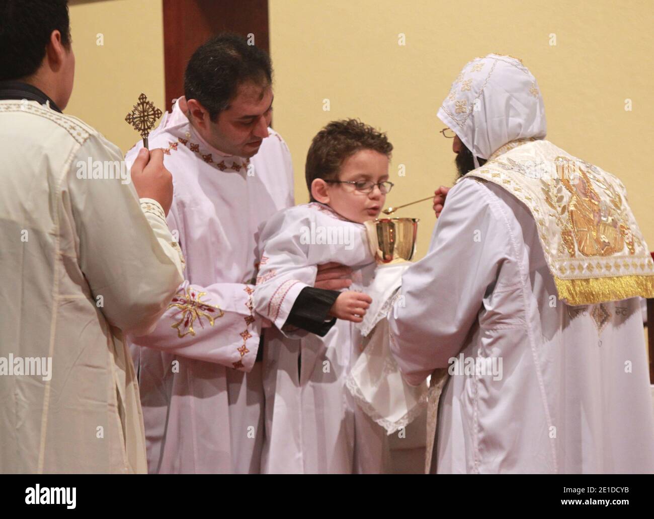 Noël copte célébré par Abanoub AVA-MENA en présence du cardinal de Philippe Barbarin Lyon à Rillieux-la-Pape, banlieue de Lyon, France janvier 6,2011. Photos de Vincent Dargent/ABACAPRESS.COM Banque D'Images