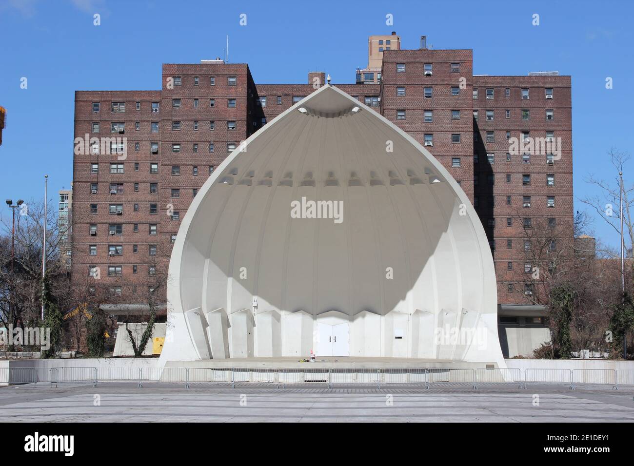 Guggenheim Memorial Bandshell, parc Damrosch, Lincoln Center, New York Banque D'Images