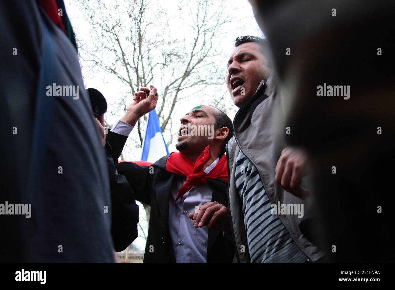 Rassemblement pour soutenir la révolution libyenne, à la place de la République, à Paris, le 26 mars 2011. Photo de David Fritz/ABACAPRESS.COM Banque D'Images