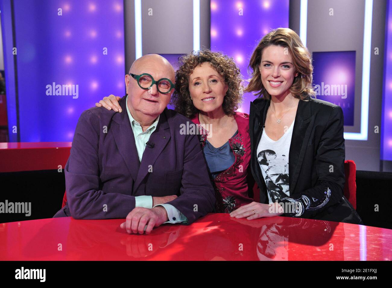 Jean-Pierre Coffe, Mireille dumas, Julie Andrieu lors de l'enregistrement de l'émission vie première, vie publique a Paris, France, le 30 mars 2011. Photo Max Colin/ABACAPRESS.COM Banque D'Images