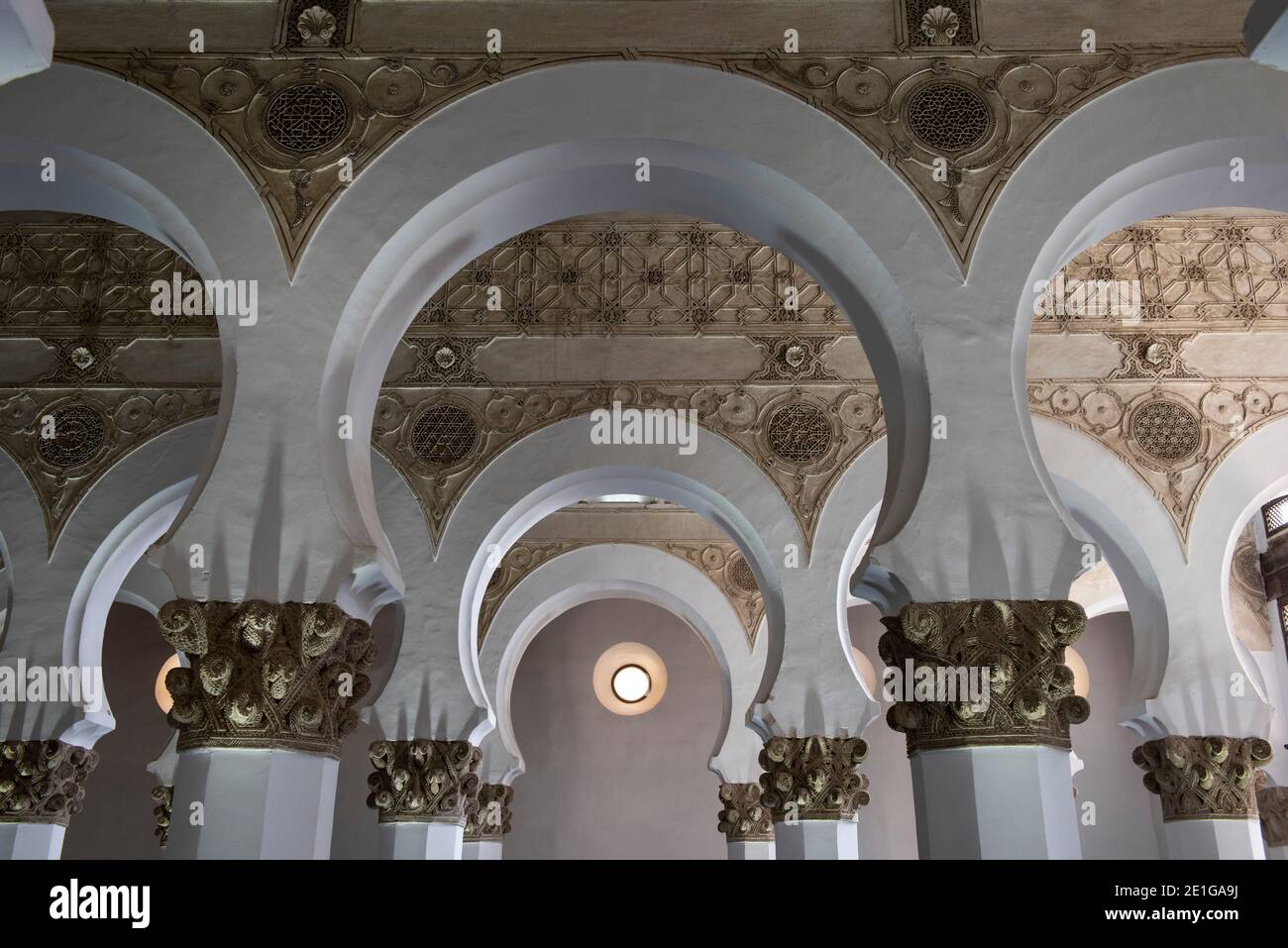 Tolède, Espagne : 24 mai 2018. La Synagogue de Santa María la Blanca, Tolède, connue sous le nom de Sinagoga de Santa Maria la Blanca ou de Sainte-Marie-le-blanc. Un exemple o Banque D'Images