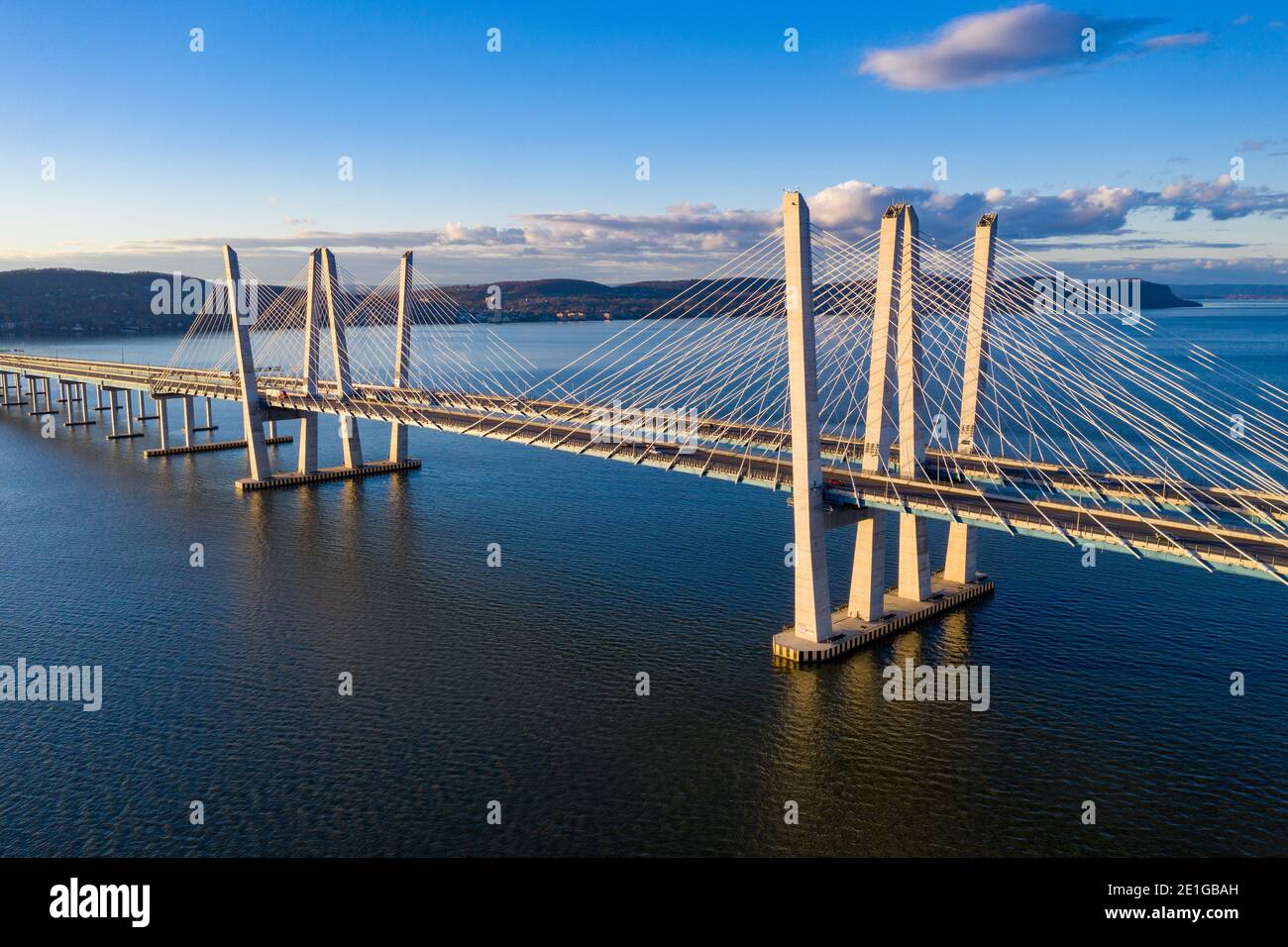 Le pont New Tappan Zee (le gouverneur M. Cuomo) enjambant la rivière Hudson à New York. Banque D'Images