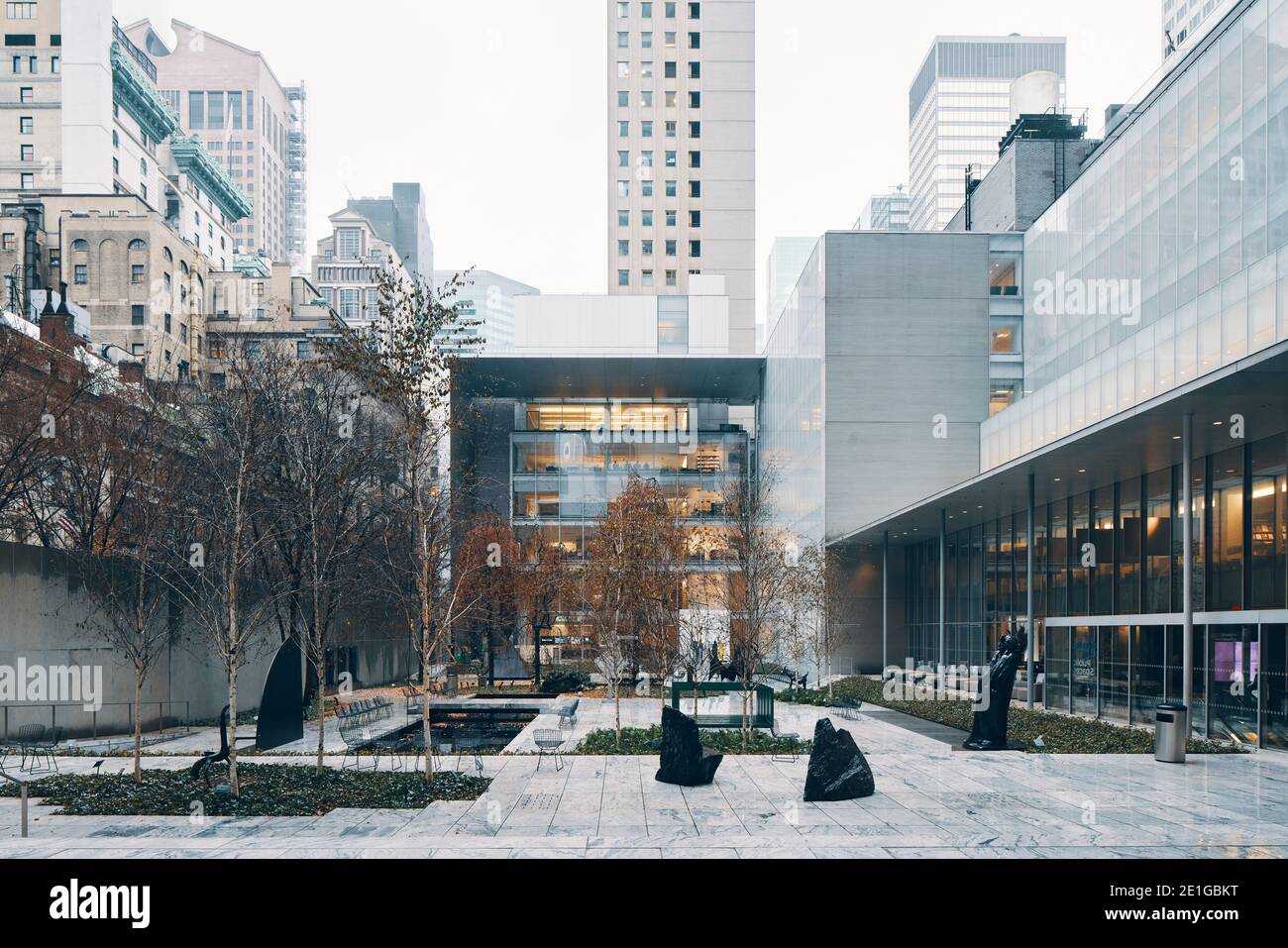 Cour du Musée d'Art moderne (MOMA), Manhattan, New York City, Etats-Unis. Banque D'Images