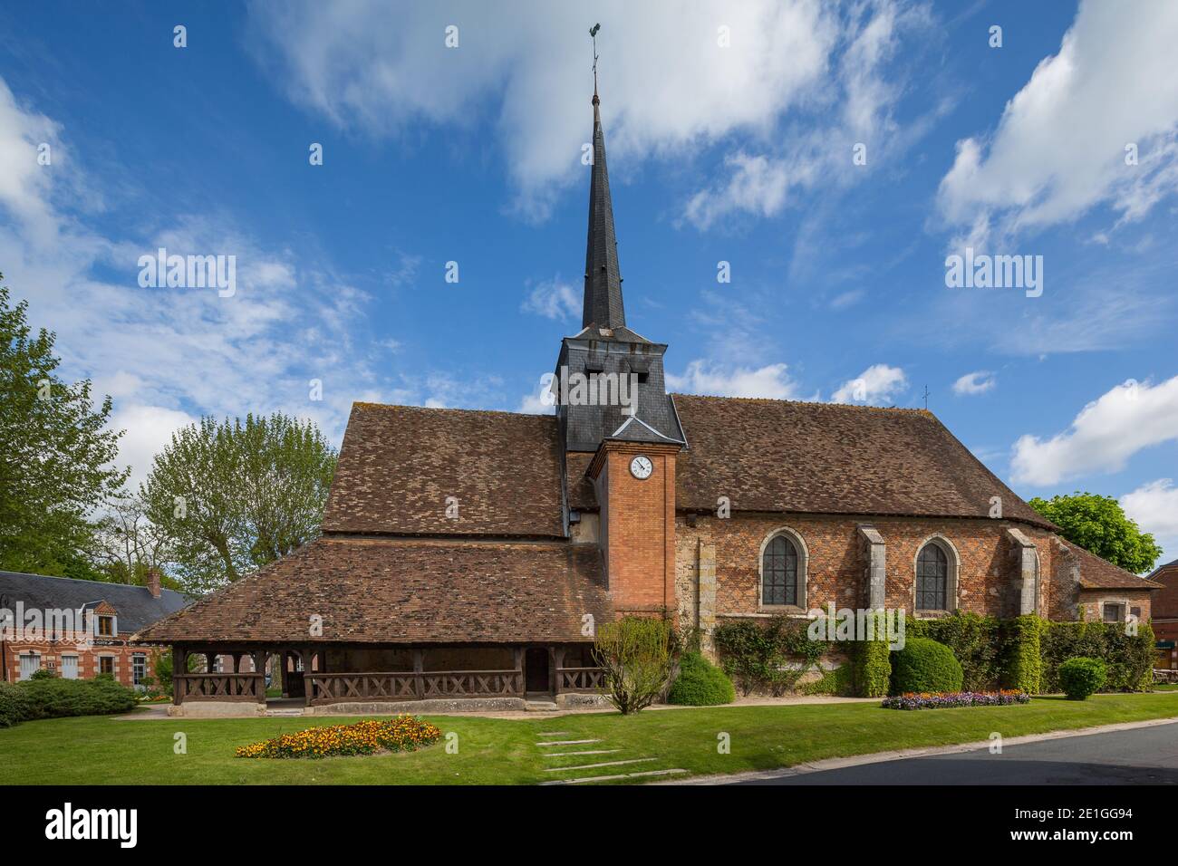 Église de Souvigny-en-Sologne, petit village de la vallée de la Loire Banque D'Images