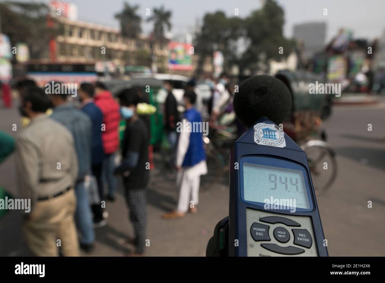 DHAKA, BANGLADESH - JANVIER 07: Un sonomètre vu dans la rue pour mesurer le niveau de bruit à Dhaka, Bangladesh, le 07 janvier 2020. La pollution sonore a Banque D'Images